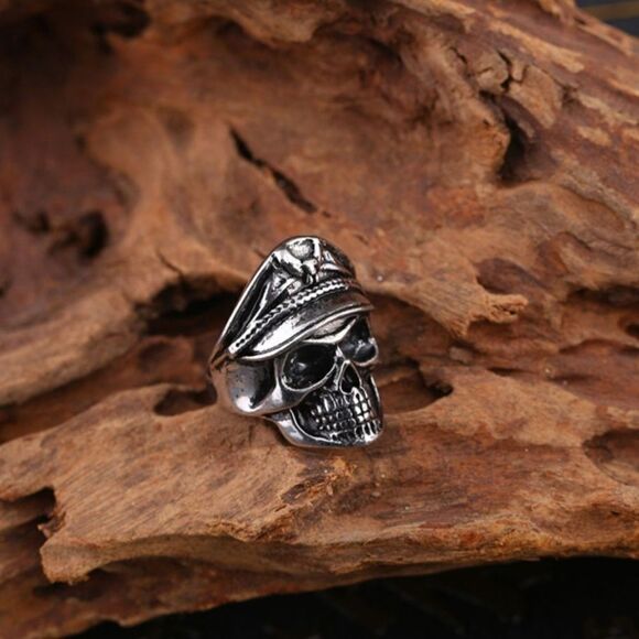 Brand New Silver Skull Captain Ring #2 Adjustable Size - Picture 1 of 8